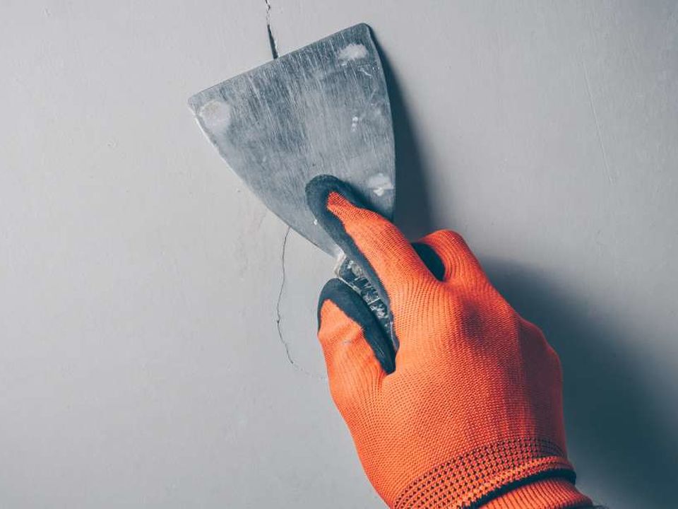 DIY Plaster Wall Repair: A Step-by-Step Guide for Beginners