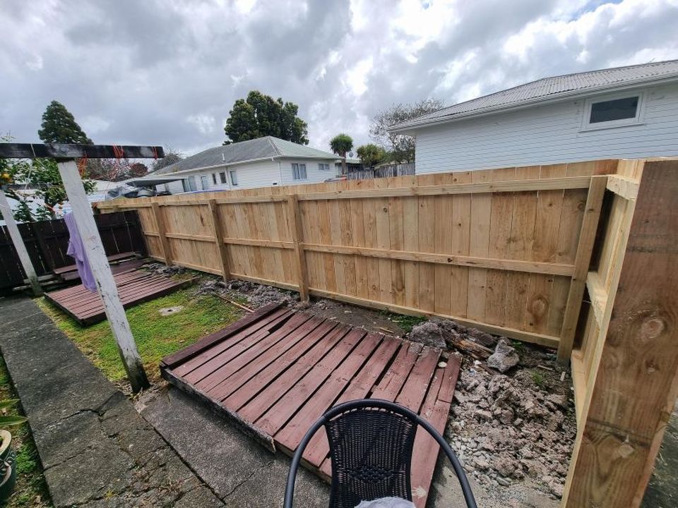 How Far Apart Should Fence Posts Be in New Zealand?