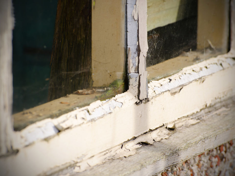 Restoring and Painting Old Timber Windows in Nelson, New Zealand: A Step-by-Step Guide